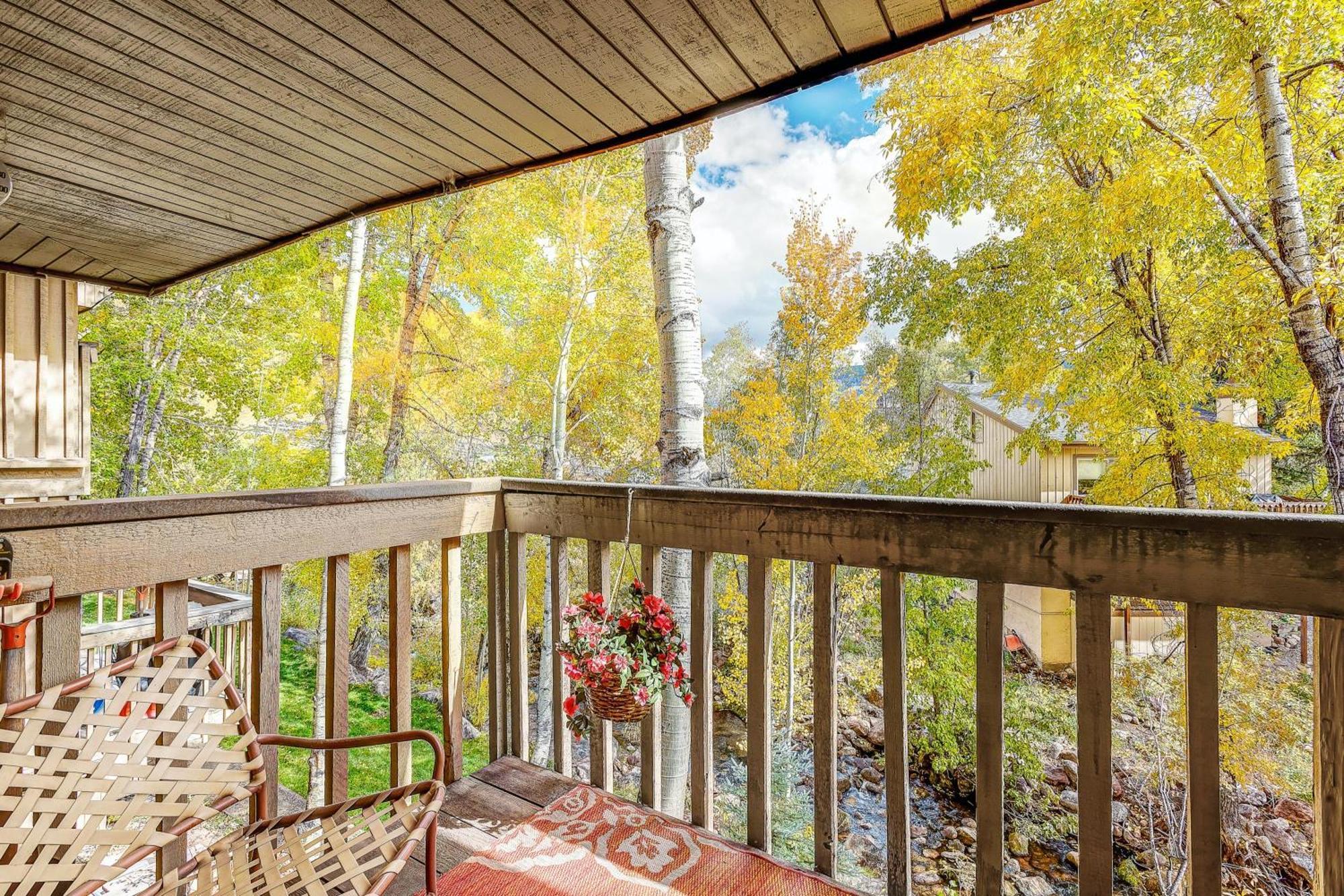 Вилла Peaceful Creek View From The Deck! Walk To Shuttle Вейл Экстерьер фото