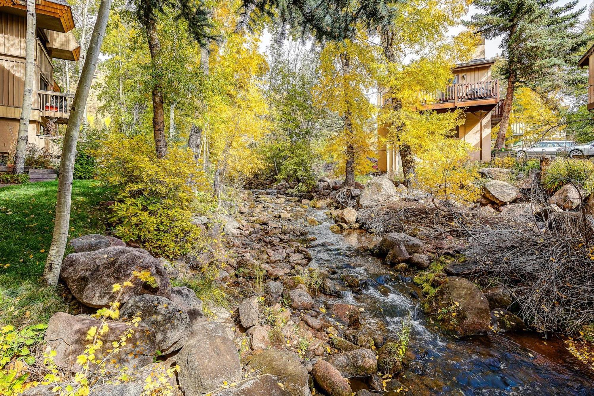 Вилла Peaceful Creek View From The Deck! Walk To Shuttle Вейл Экстерьер фото